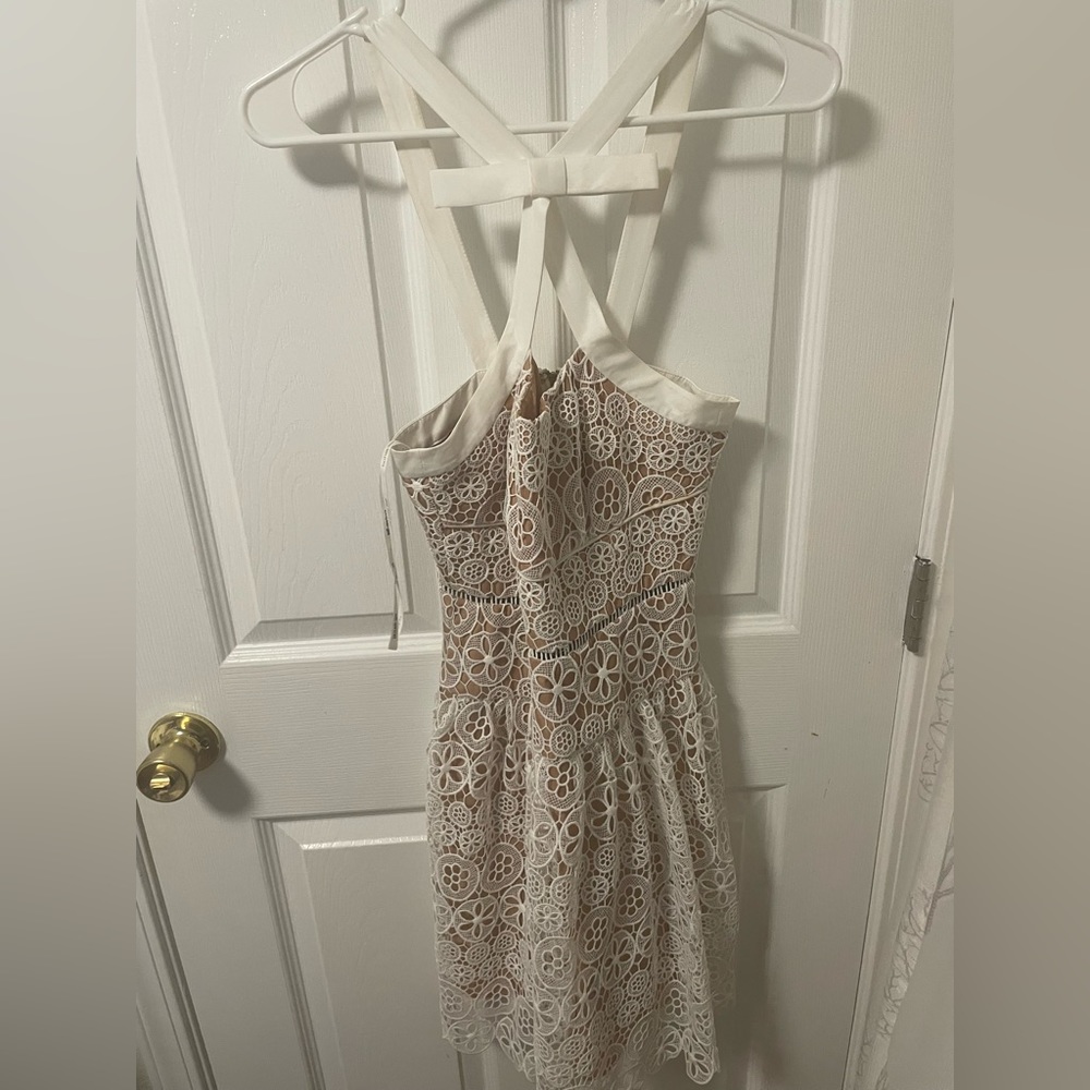 Self Portrait Floral Lace Sleeveless Cross Neck Cocktail Dress Size: 4